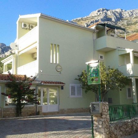 Apartmani Atila Damir Omis Bagian luar foto
