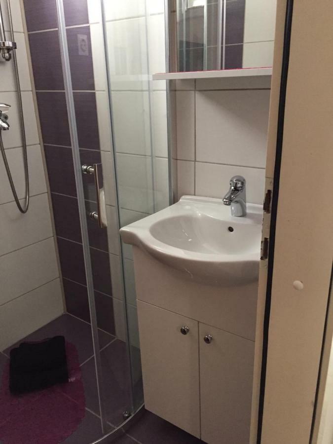 Apartmani Atila Damir Omis Bagian luar foto