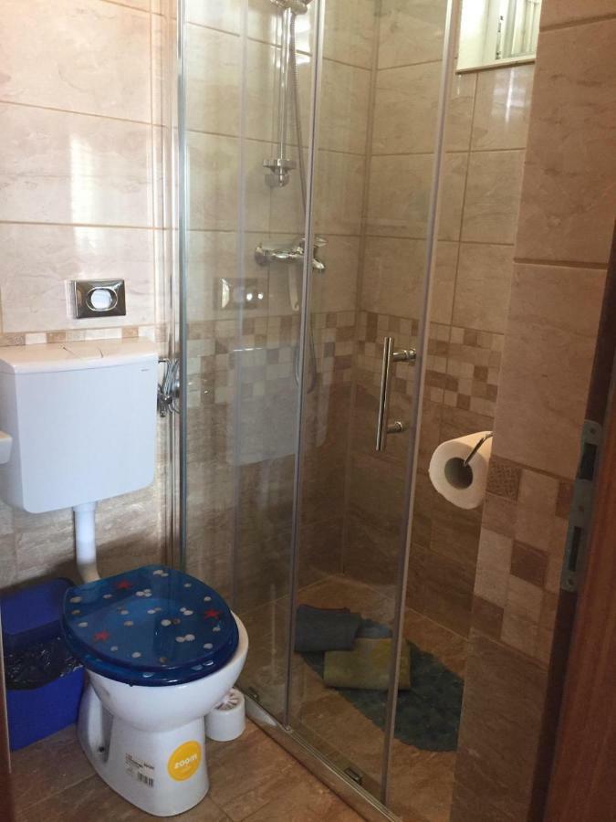 Apartmani Atila Damir Omis Bagian luar foto