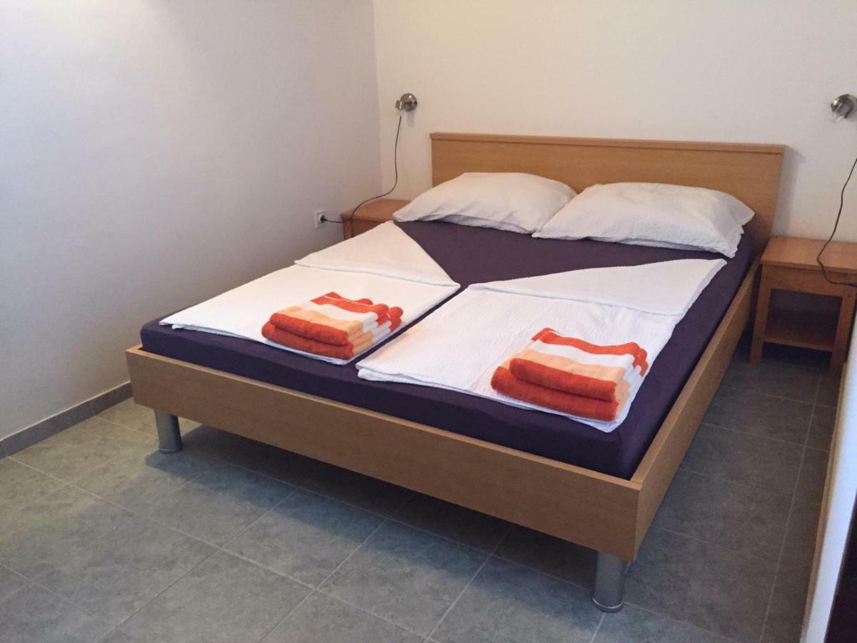 Apartmani Atila Damir Omis Bagian luar foto
