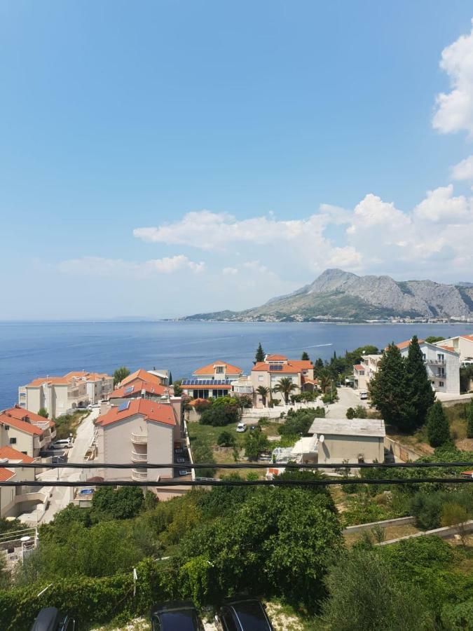 Apartmani Atila Damir Omis Bagian luar foto